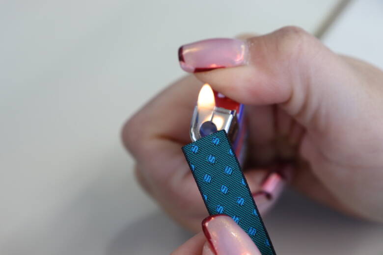 蝶ネクタイの作り方手順2